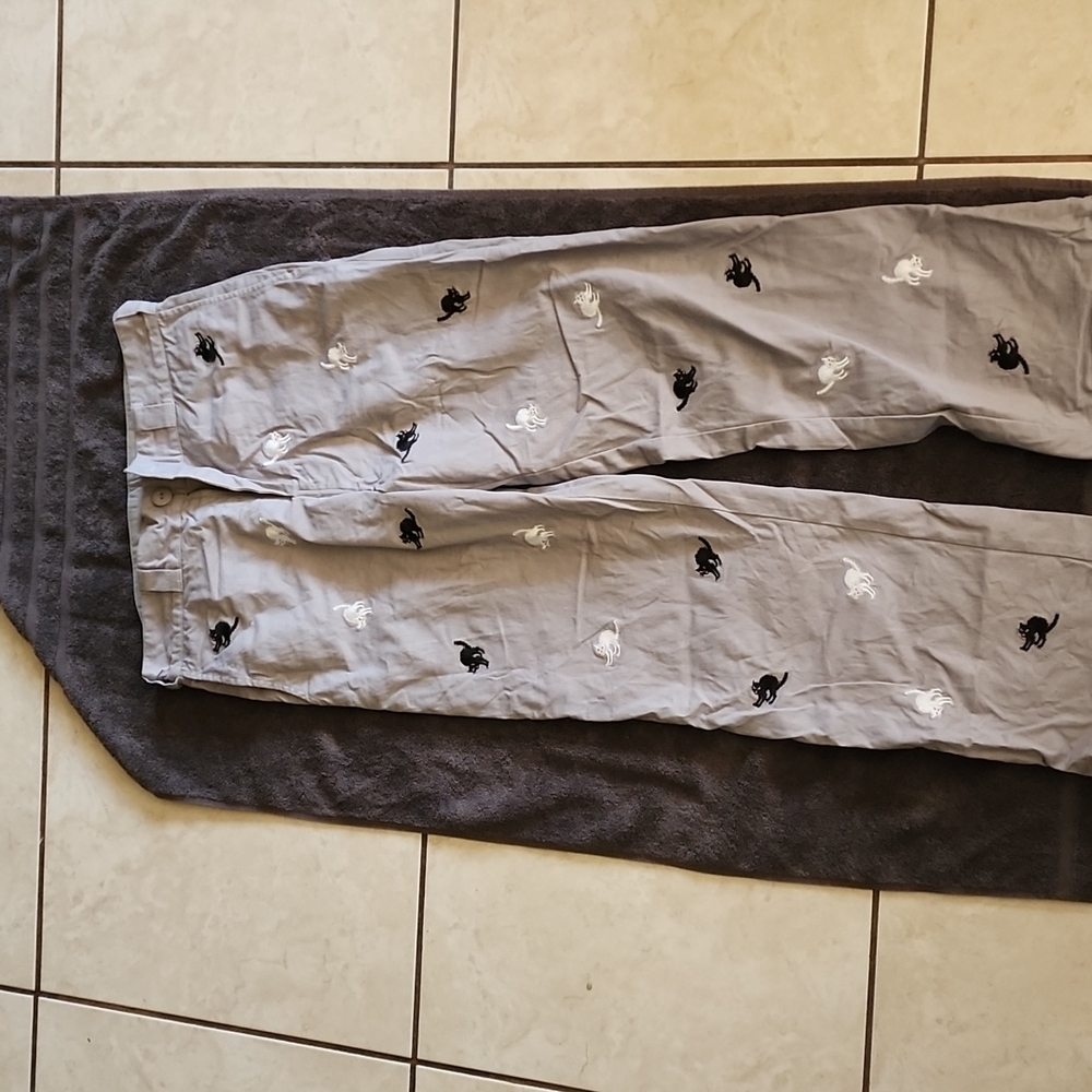 Urban Outfitters Grey pants with cat appliques size large